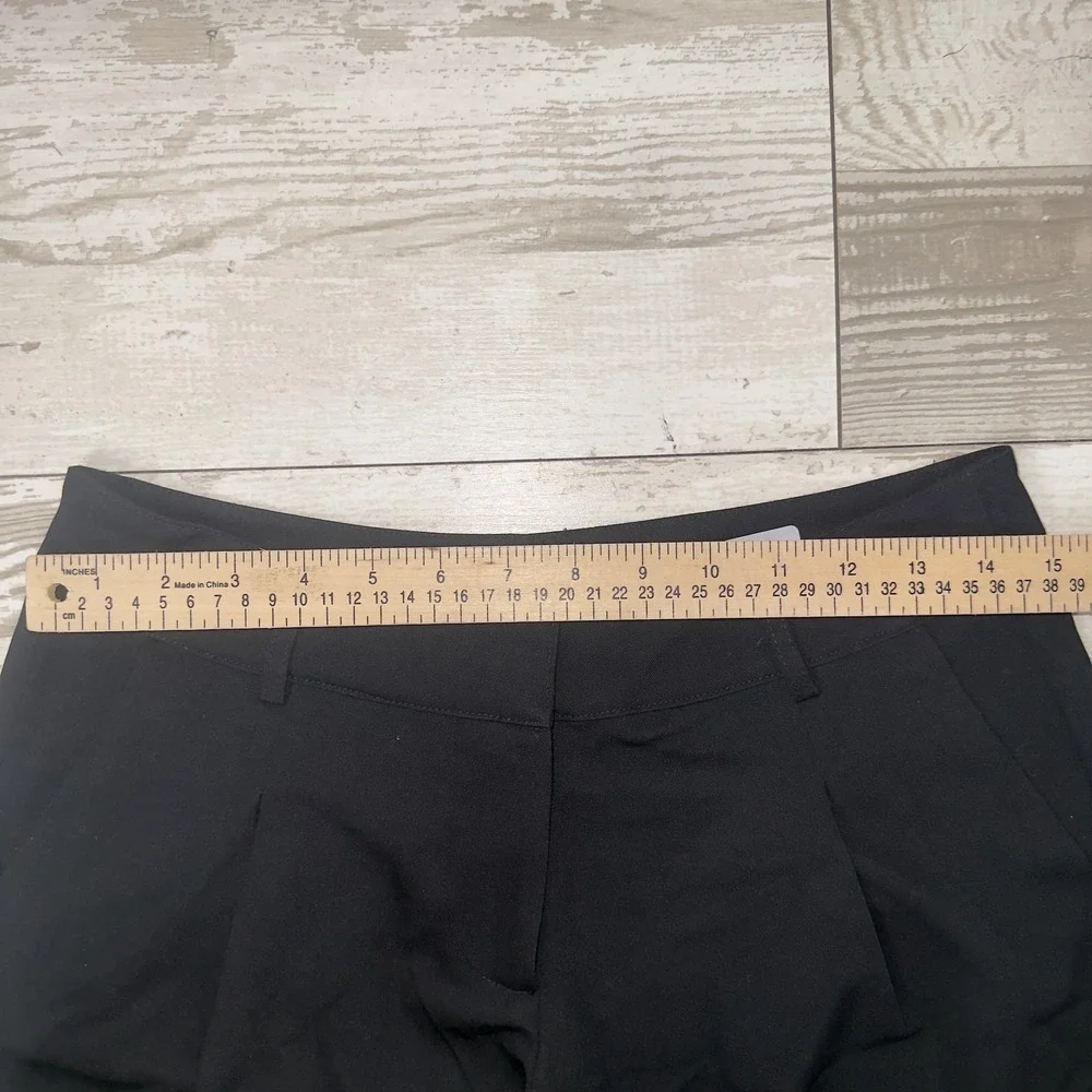 Motel Cargo Pants Womens Medium Black Twill Relaxed Fit Pleated Pockets Utility - Picture 4 of 8